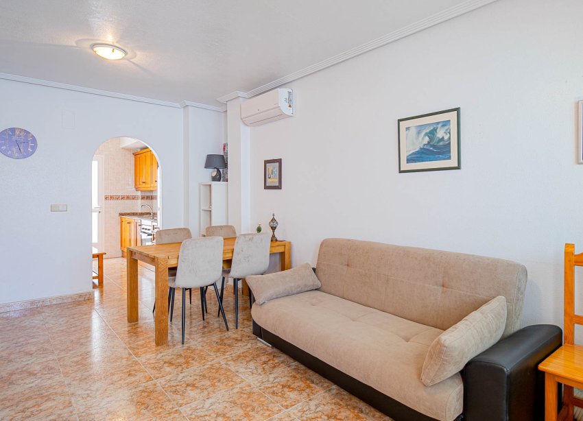 Reventa - Apartamento / Dúplex - Punta Prima