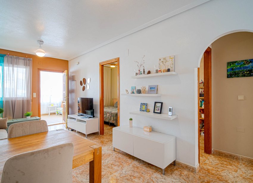 Reventa - Apartamento / Dúplex - Punta Prima