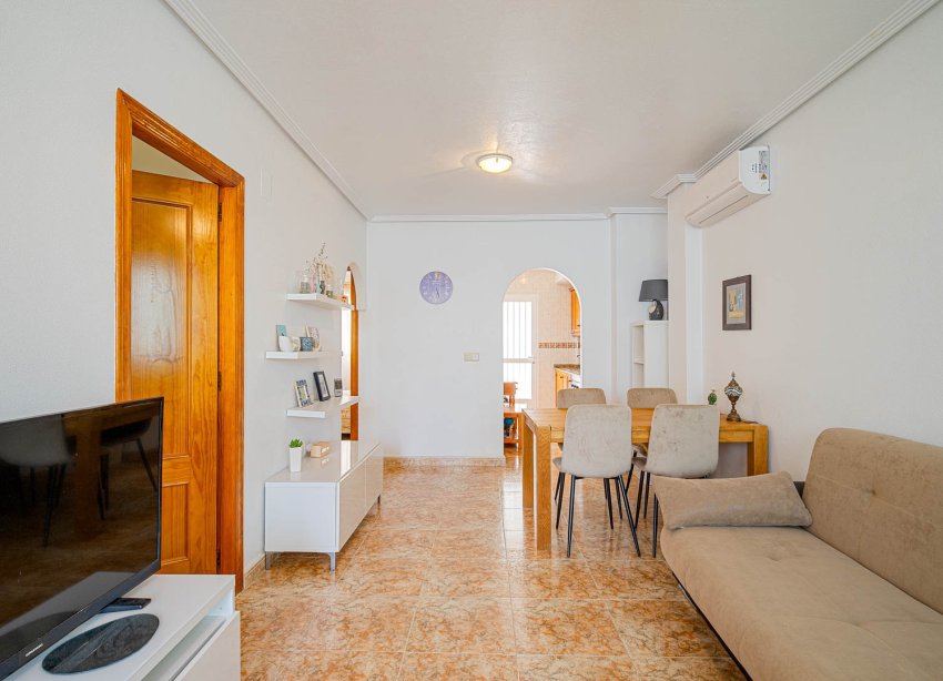 Reventa - Apartamento / Dúplex - Punta Prima