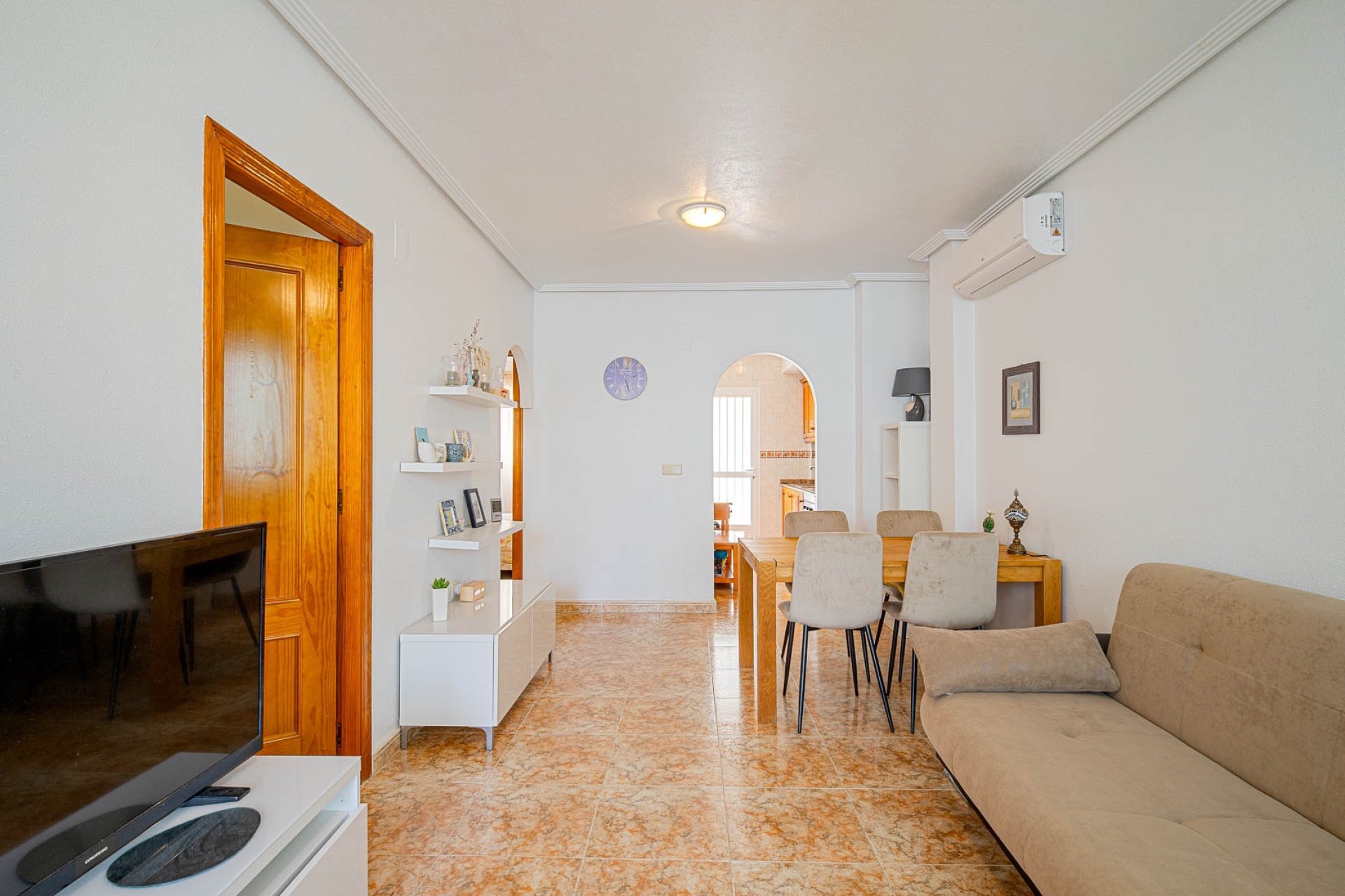 Reventa - Apartamento / Dúplex - Punta Prima