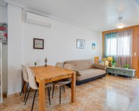 Reventa - Apartamento / Dúplex - Punta Prima