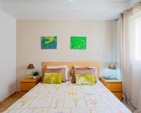 Reventa - Apartamento / Dúplex - Punta Prima