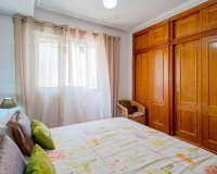 Reventa - Apartamento / Dúplex - Punta Prima