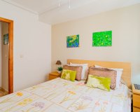 Reventa - Apartamento / Dúplex - Punta Prima