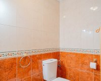 Reventa - Apartamento / Dúplex - Punta Prima