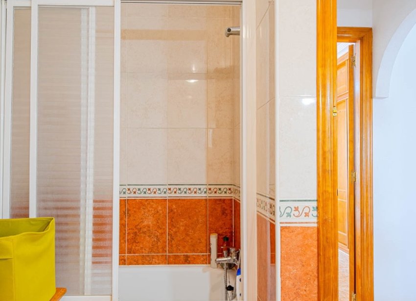 Reventa - Apartamento / Dúplex - Punta Prima