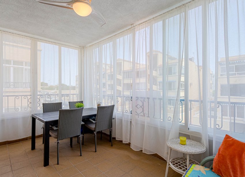 Reventa - Apartamento / Dúplex - Punta Prima