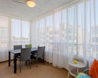 Reventa - Apartamento / Dúplex - Punta Prima