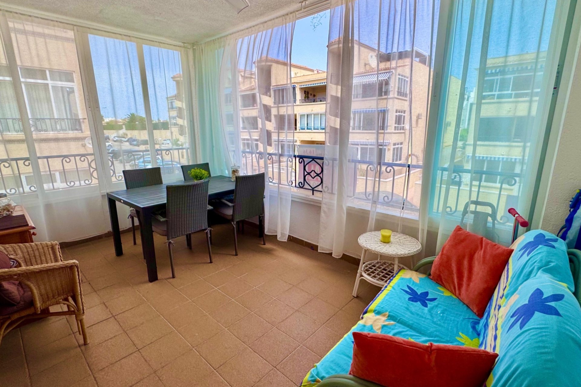 Reventa - Apartamento / Dúplex - Punta Prima