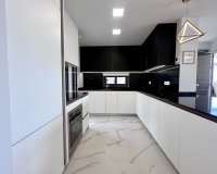 Reventa - Apartamento / Dúplex - San Miguel de Salinas