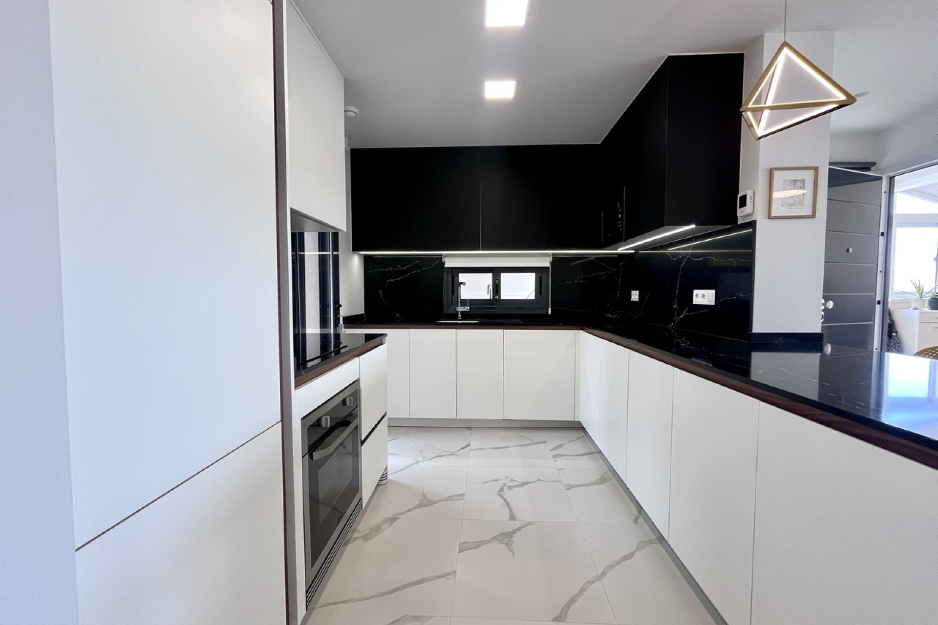 Reventa - Apartamento / Dúplex - San Miguel de Salinas