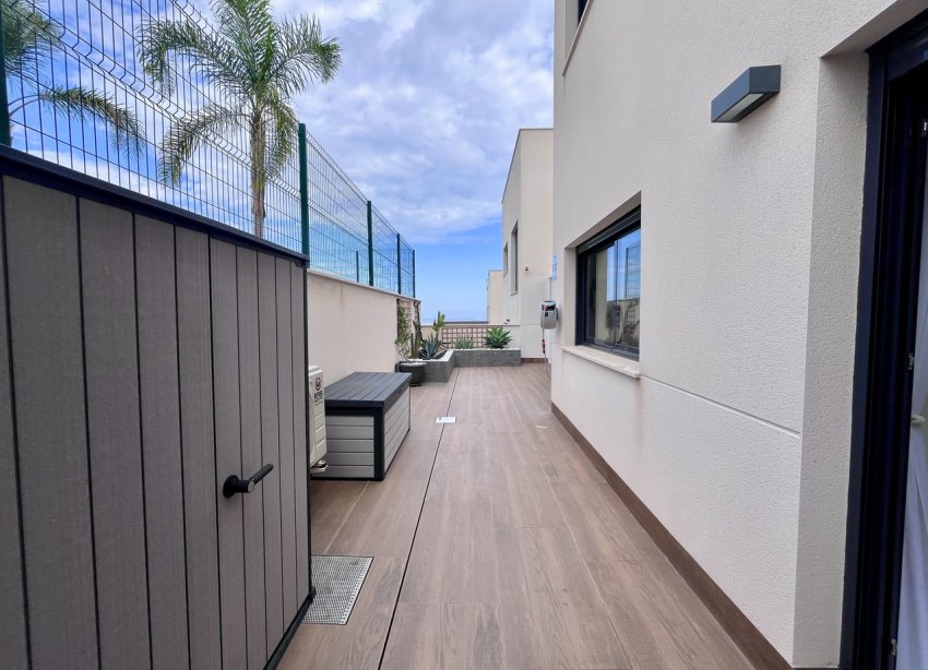 Reventa - Apartamento / Dúplex - San Miguel de Salinas