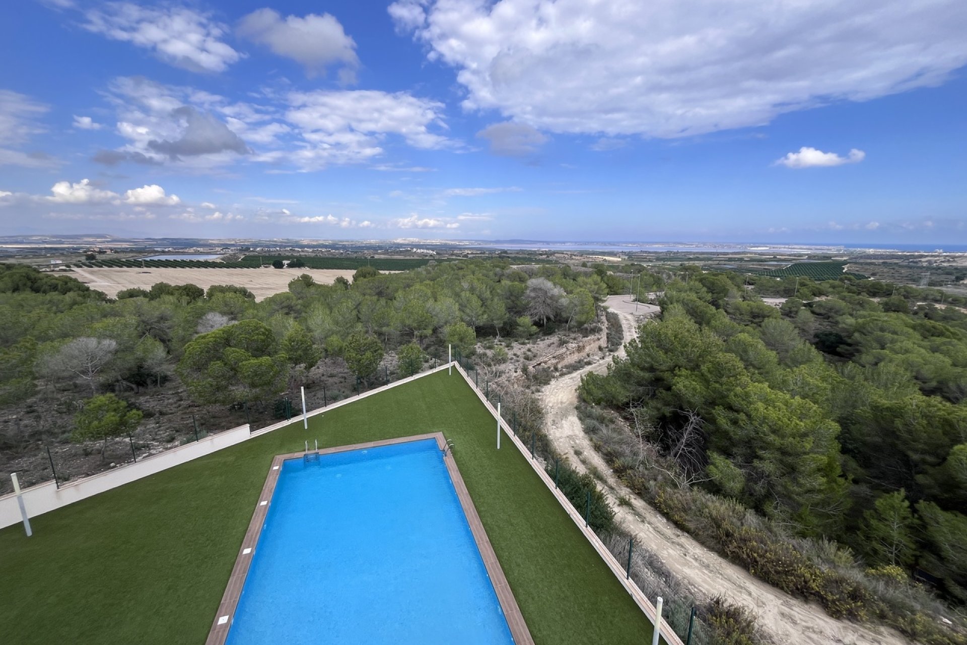 Reventa - Apartamento / Dúplex - San Miguel de Salinas