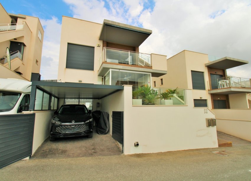 Reventa - Apartamento / Dúplex - San Miguel de Salinas