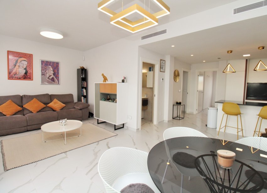 Reventa - Apartamento / Dúplex - San Miguel de Salinas