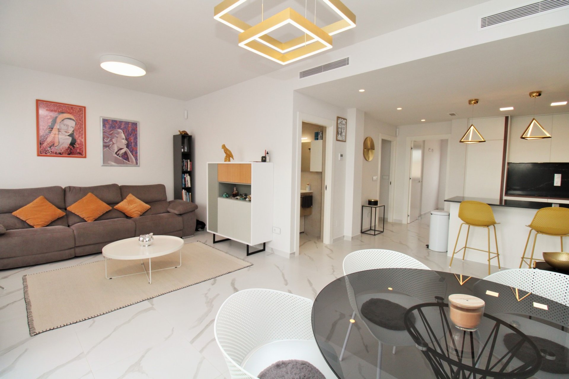 Reventa - Apartamento / Dúplex - San Miguel de Salinas
