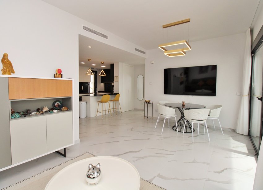 Reventa - Apartamento / Dúplex - San Miguel de Salinas