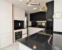 Reventa - Apartamento / Dúplex - San Miguel de Salinas