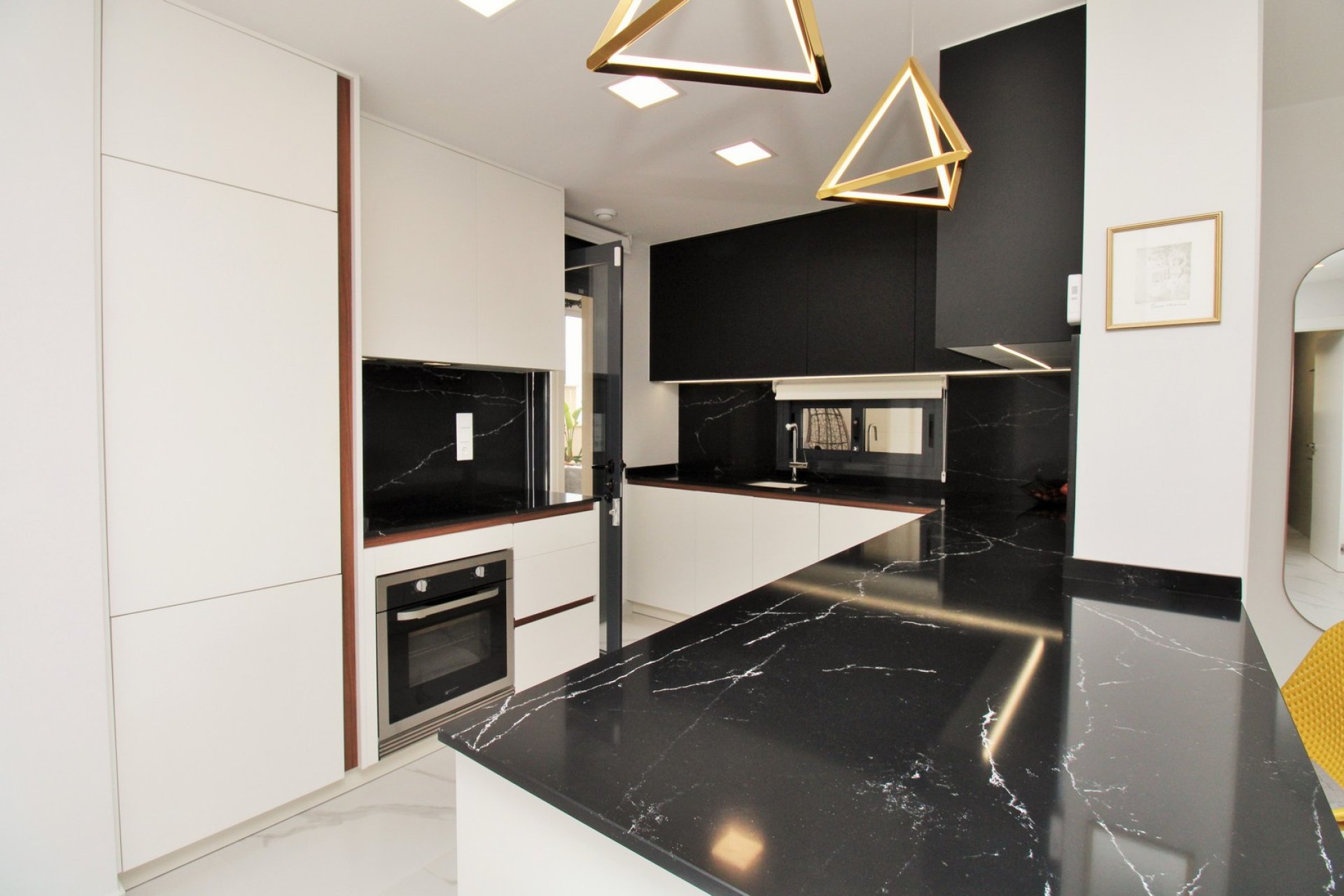 Reventa - Apartamento / Dúplex - San Miguel de Salinas