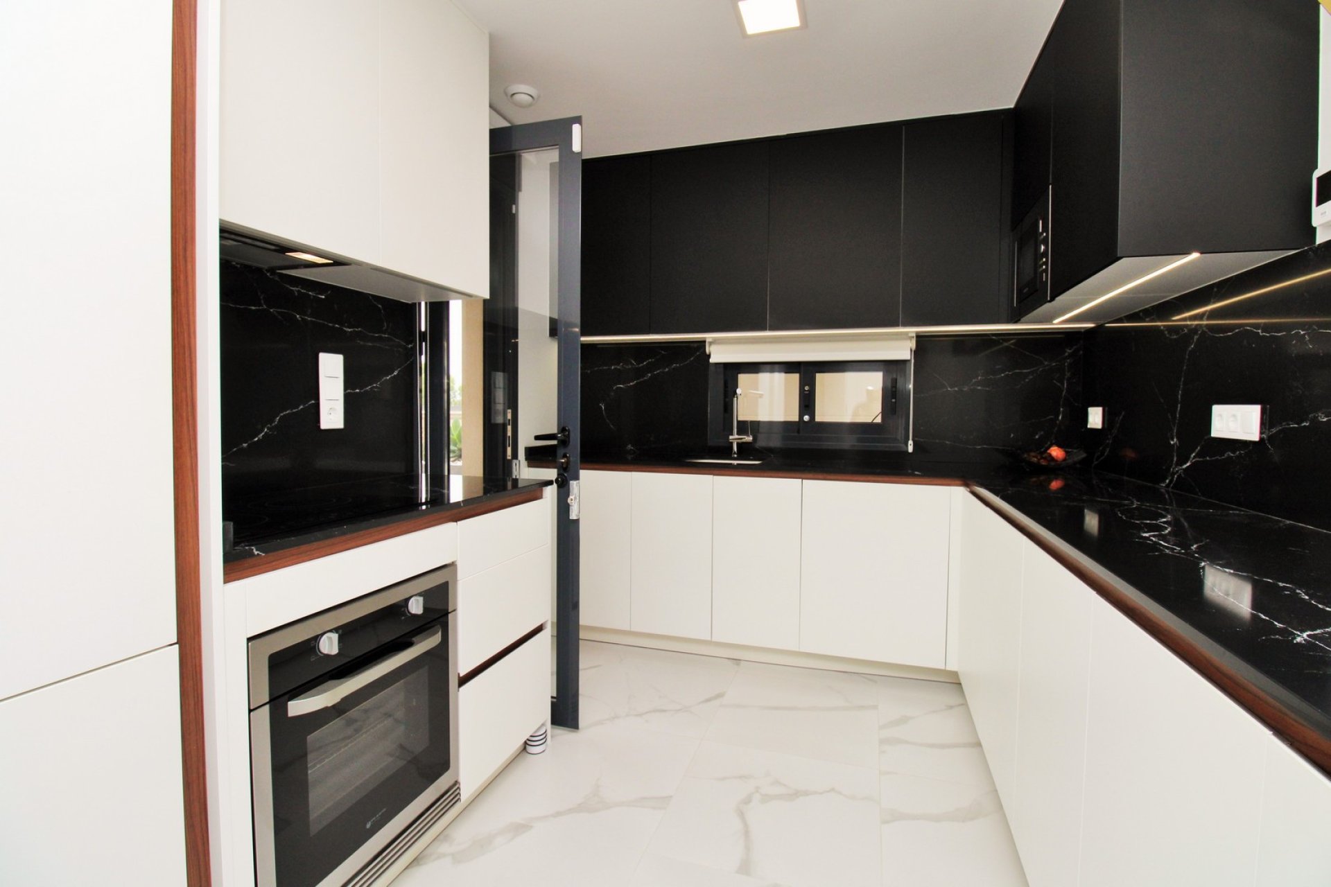 Reventa - Apartamento / Dúplex - San Miguel de Salinas