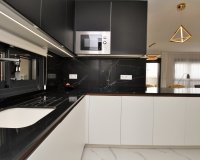 Reventa - Apartamento / Dúplex - San Miguel de Salinas