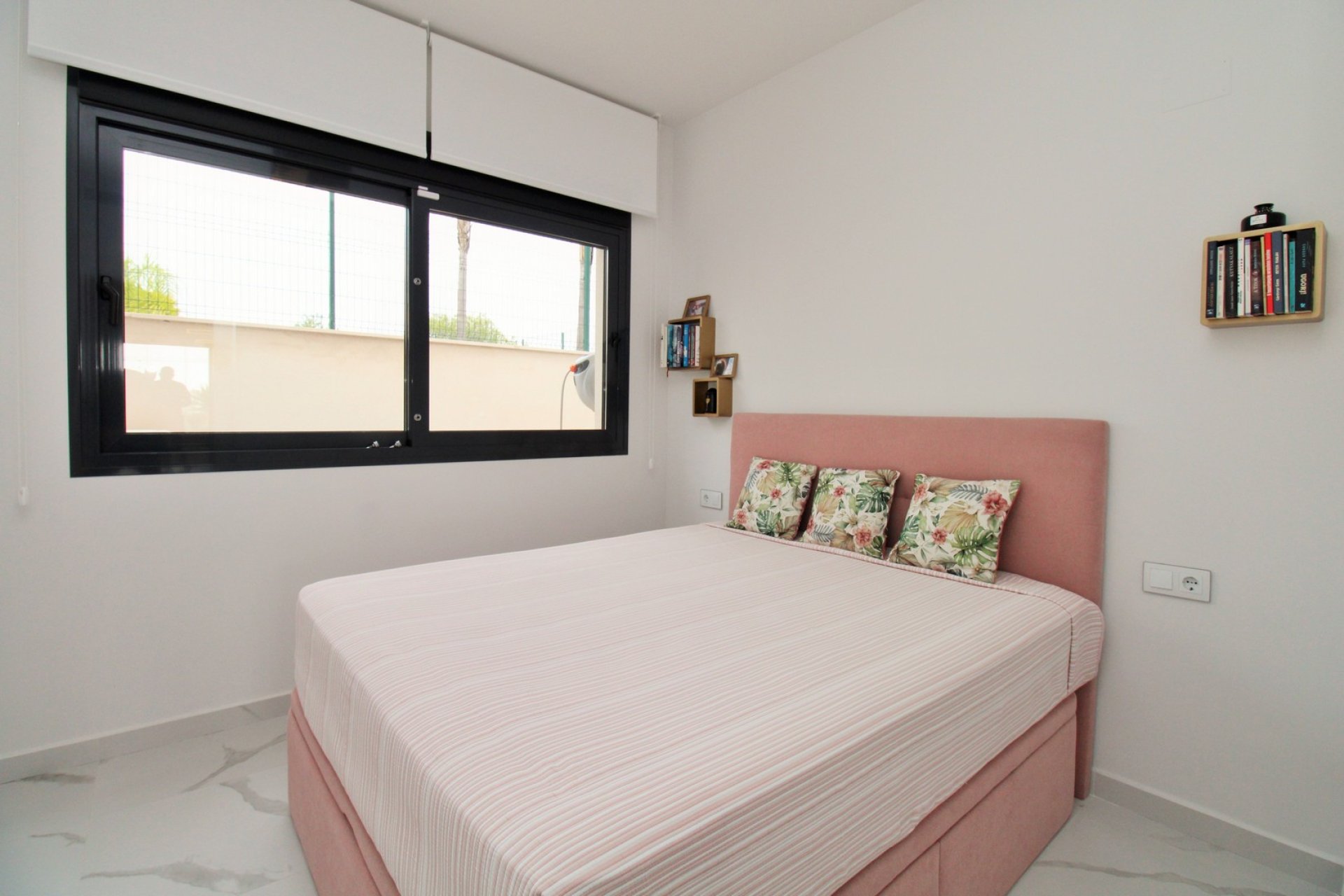 Reventa - Apartamento / Dúplex - San Miguel de Salinas