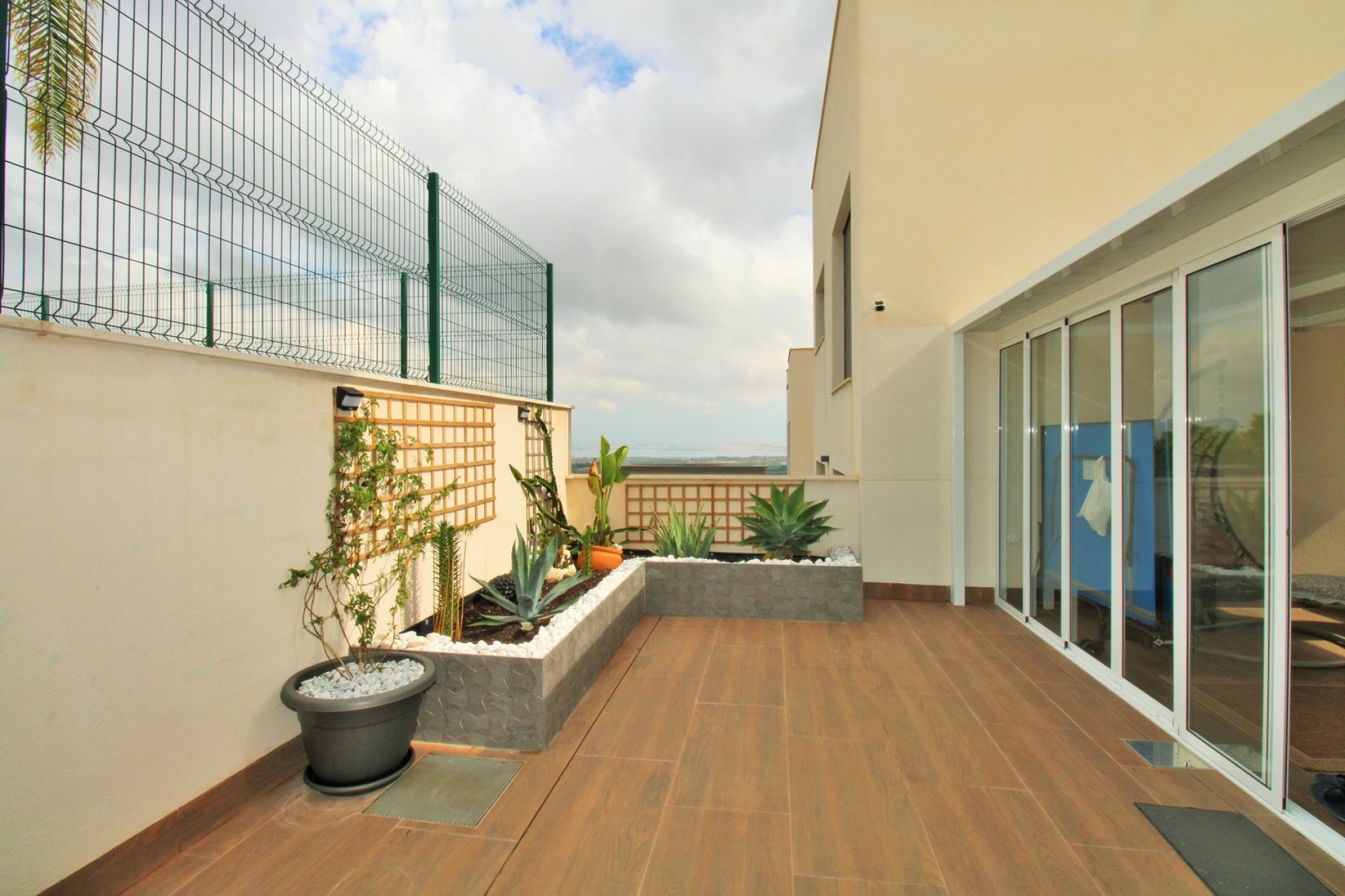 Reventa - Apartamento / Dúplex - San Miguel de Salinas