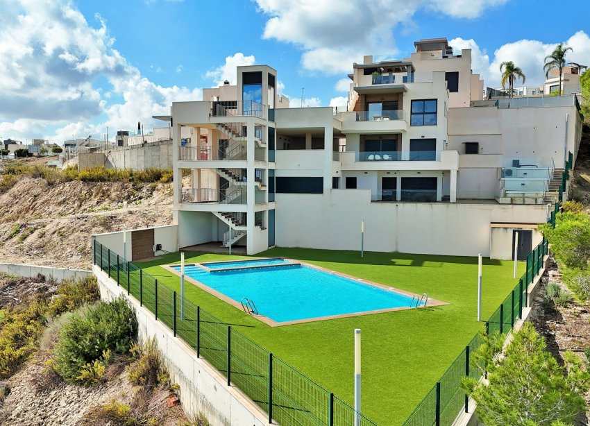 Reventa - Apartamento / Dúplex - San Miguel de Salinas