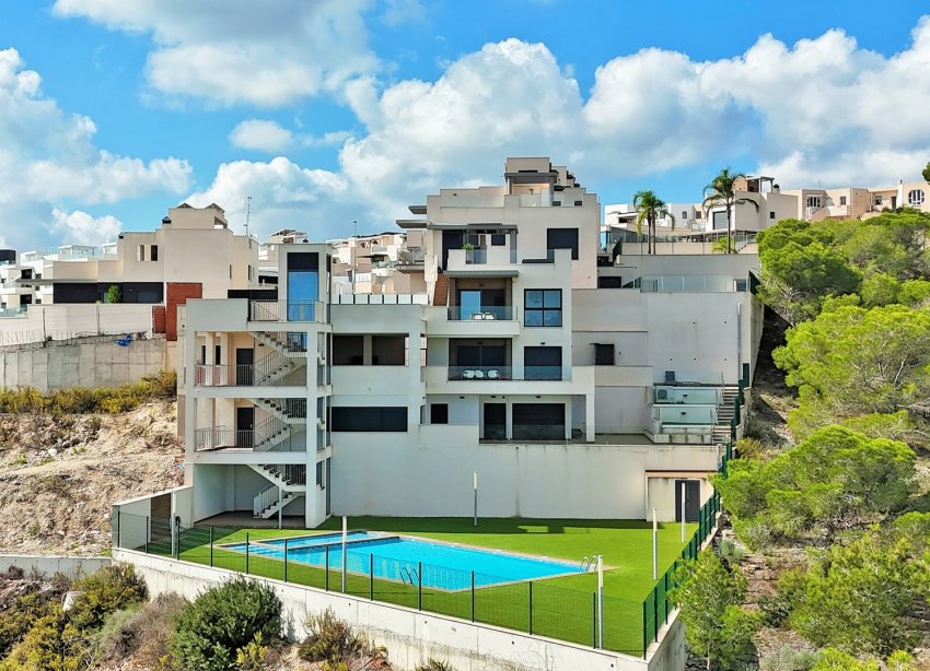 Reventa - Apartamento / Dúplex - San Miguel de Salinas