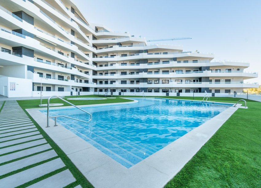Reventa - Apartamento / Dúplex - San Miguel de Salinas