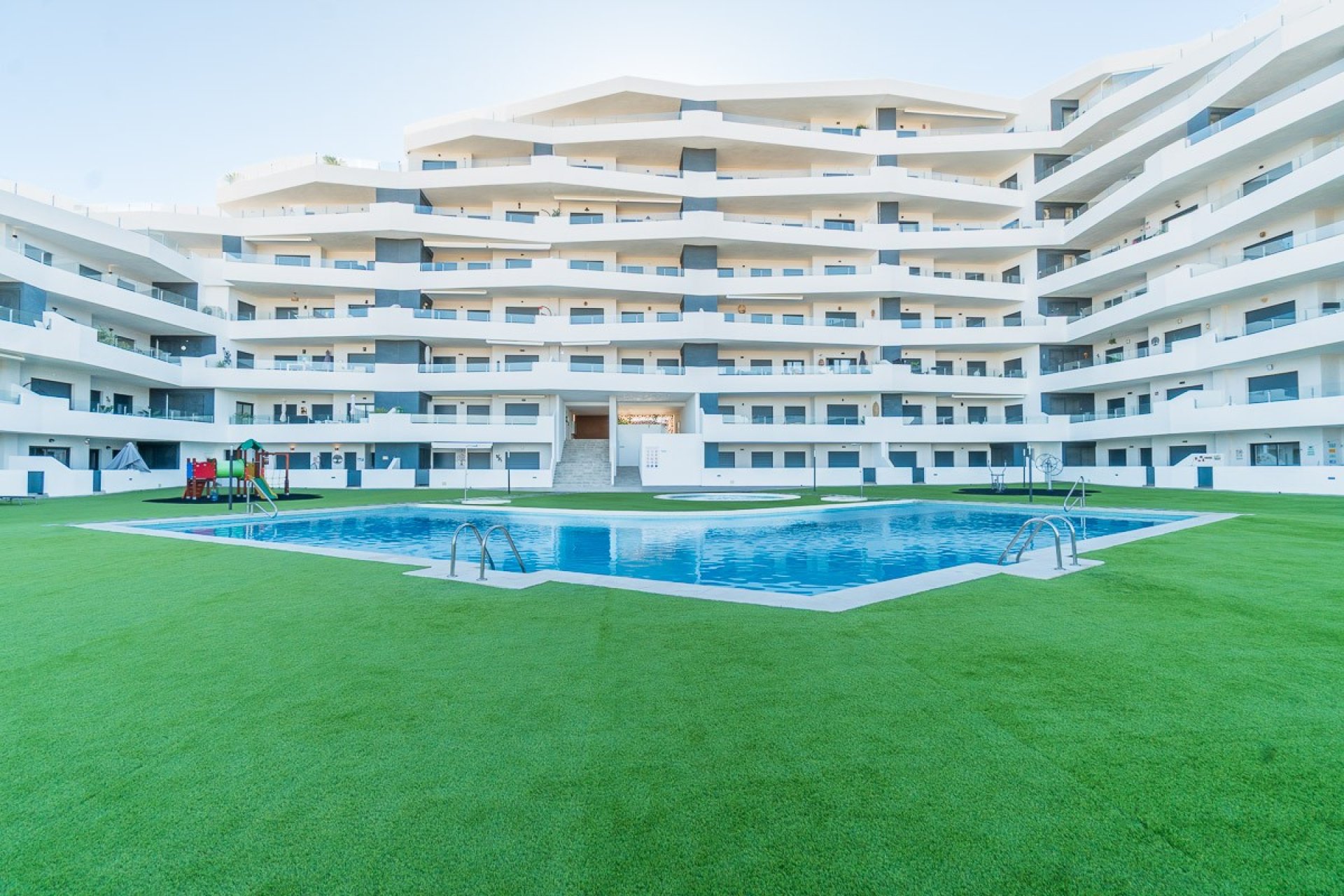 Reventa - Apartamento / Dúplex - San Miguel de Salinas