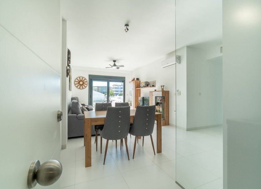 Reventa - Apartamento / Dúplex - San Miguel de Salinas