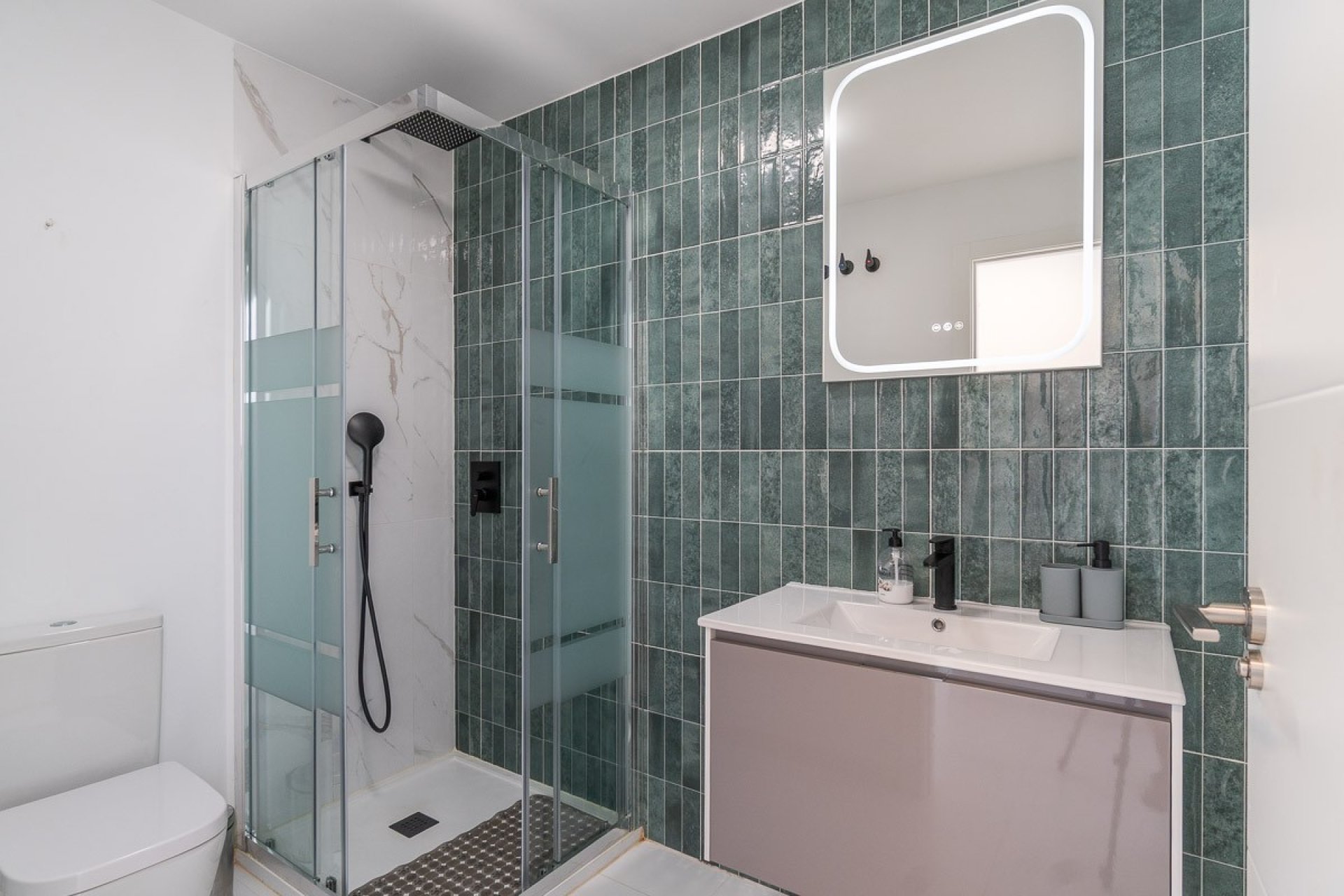 Reventa - Apartamento / Dúplex - San Miguel de Salinas