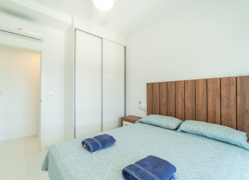 Reventa - Apartamento / Dúplex - San Miguel de Salinas