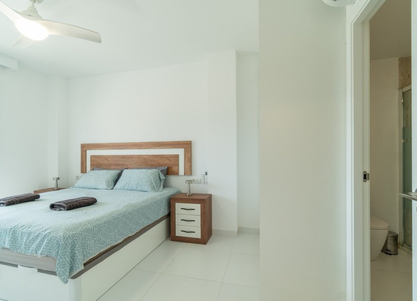 Reventa - Apartamento / Dúplex - San Miguel de Salinas