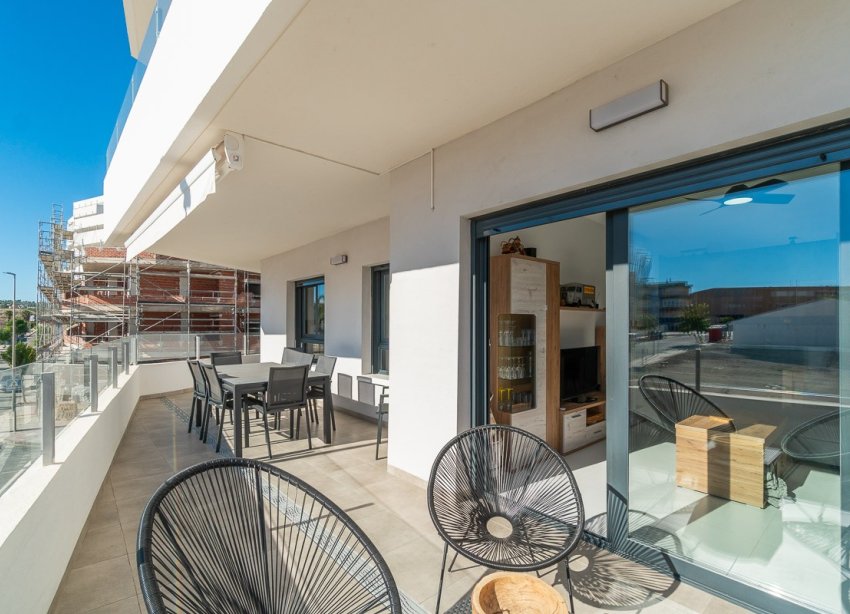 Reventa - Apartamento / Dúplex - San Miguel de Salinas