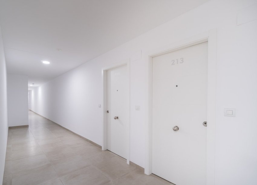 Reventa - Apartamento / Dúplex - San Miguel de Salinas