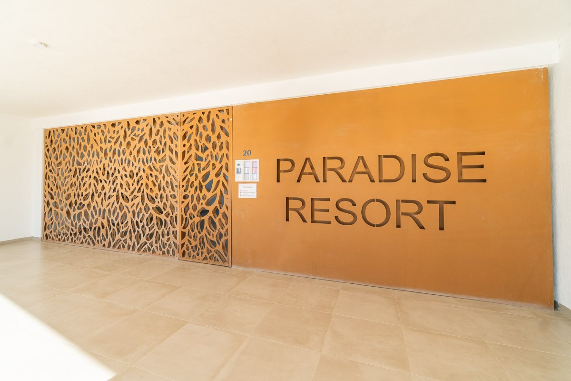 Reventa - Apartamento / Dúplex - San Miguel de Salinas
