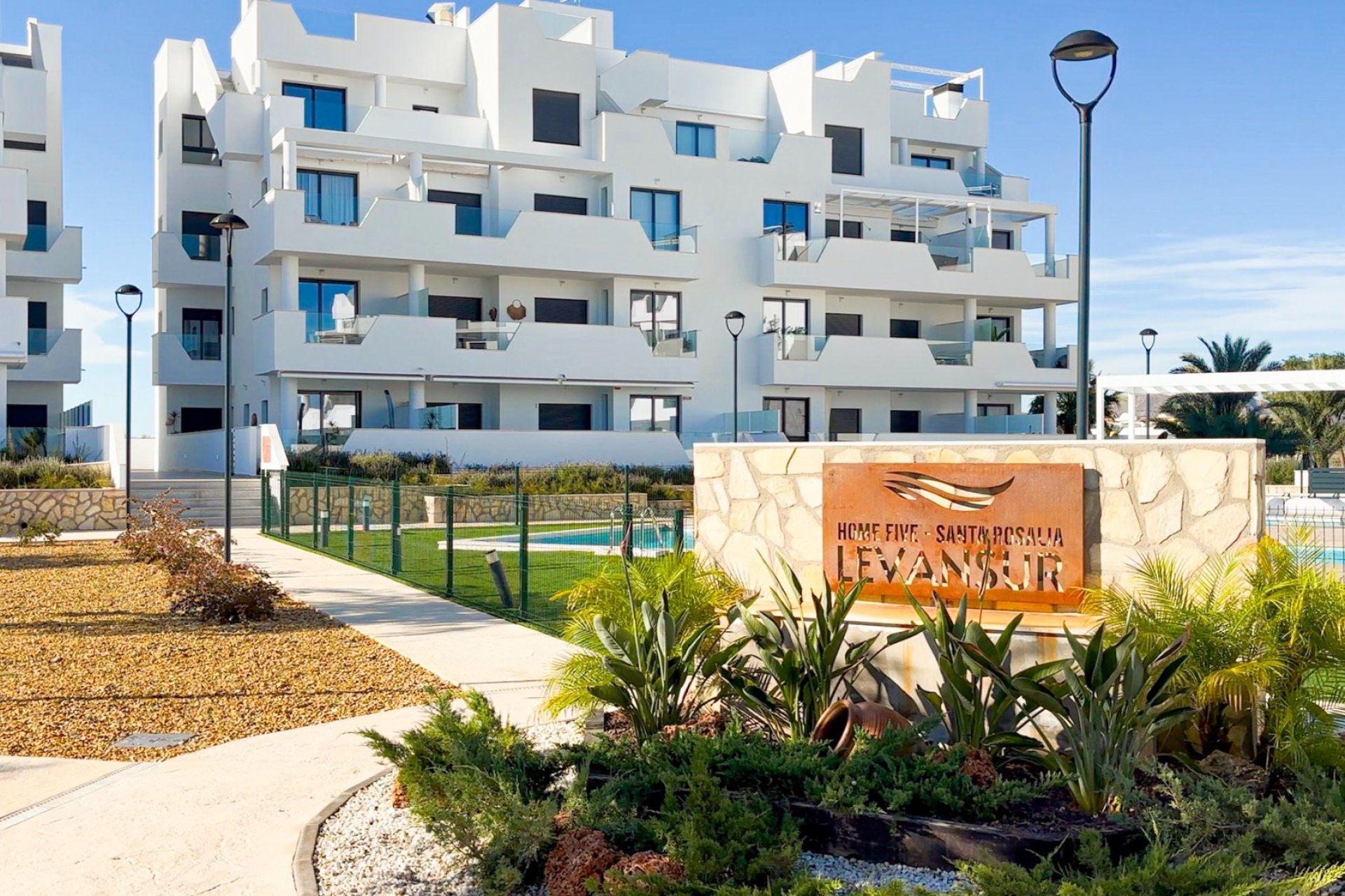 Reventa - Apartamento / Dúplex - Santa Rosalia - Santa Rosalía