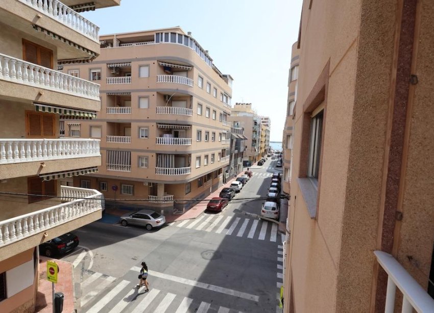 Reventa - Apartamento / Dúplex - Torrevieja - Acequion