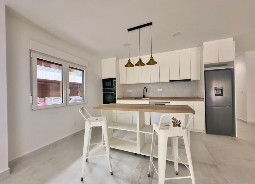Reventa - Apartamento / Dúplex - Torrevieja - Acequion