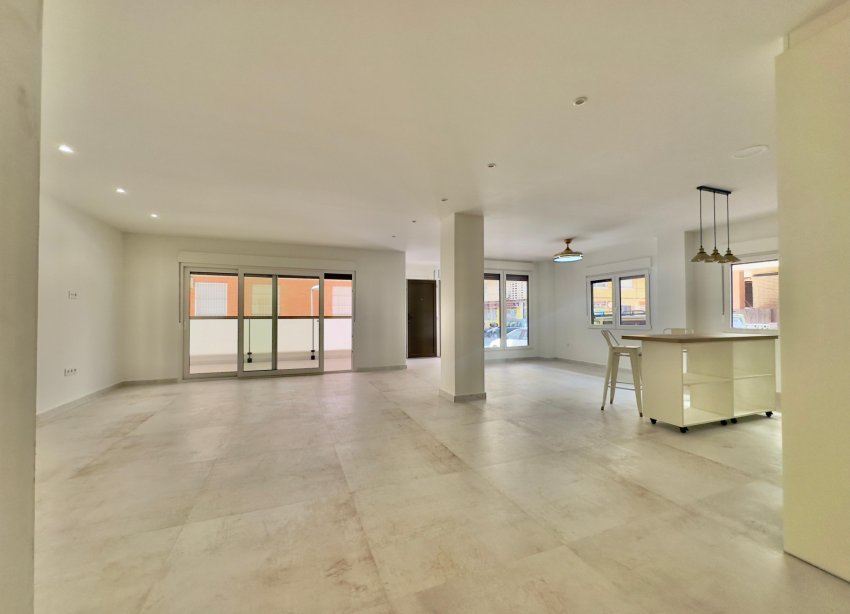 Reventa - Apartamento / Dúplex - Torrevieja - Acequion