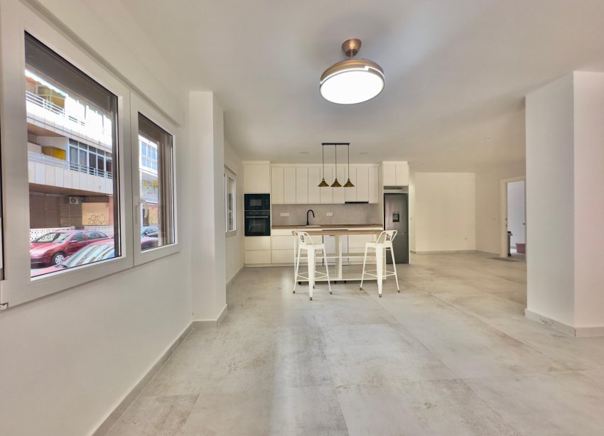 Reventa - Apartamento / Dúplex - Torrevieja - Acequion