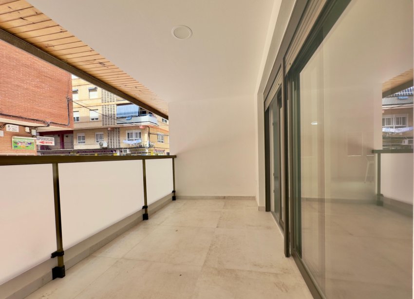 Reventa - Apartamento / Dúplex - Torrevieja - Acequion