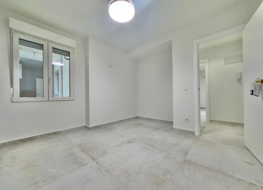 Reventa - Apartamento / Dúplex - Torrevieja - Acequion