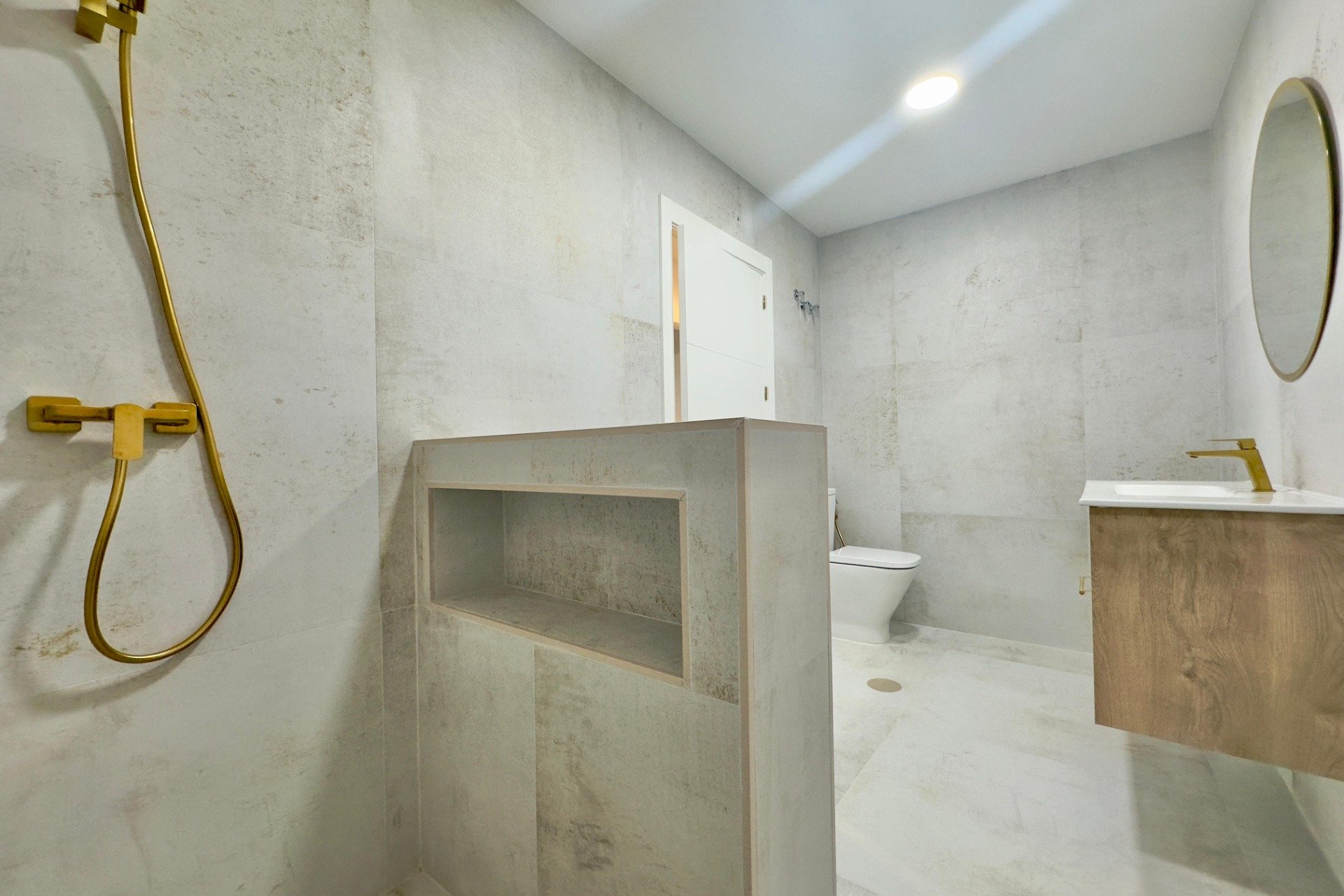 Reventa - Apartamento / Dúplex - Torrevieja - Acequion