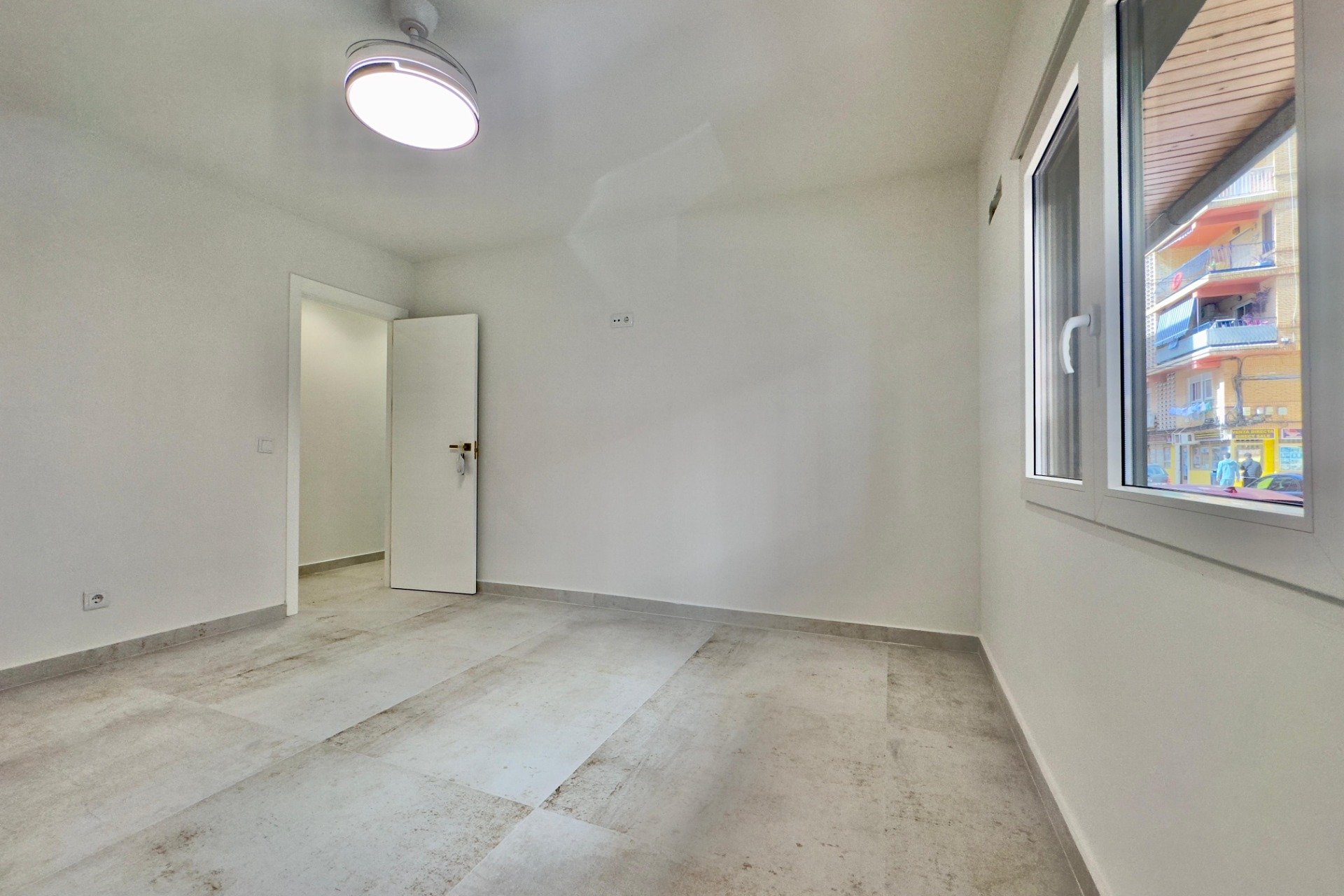 Reventa - Apartamento / Dúplex - Torrevieja - Acequion