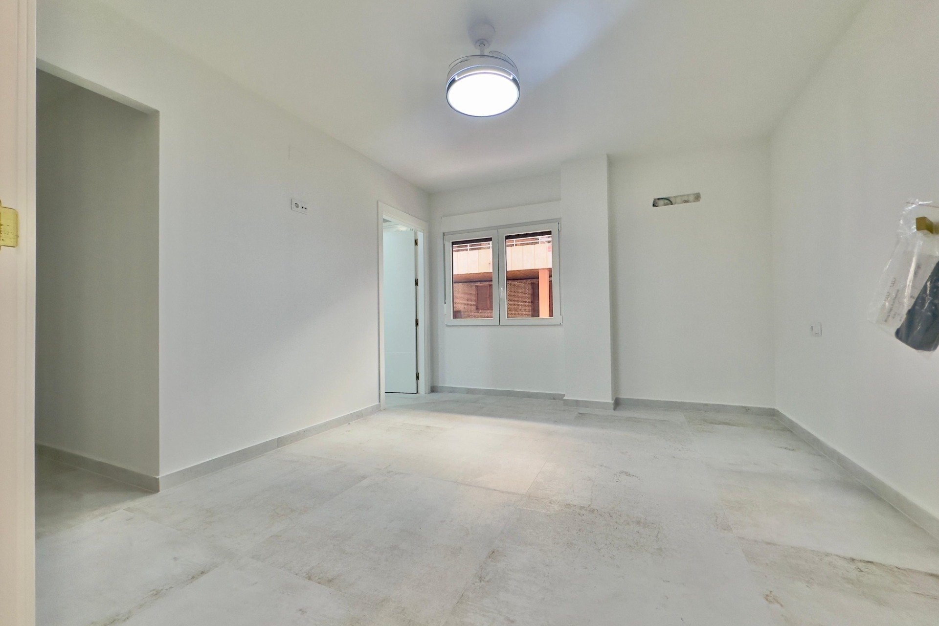 Reventa - Apartamento / Dúplex - Torrevieja - Acequion
