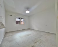Reventa - Apartamento / Dúplex - Torrevieja - Acequion