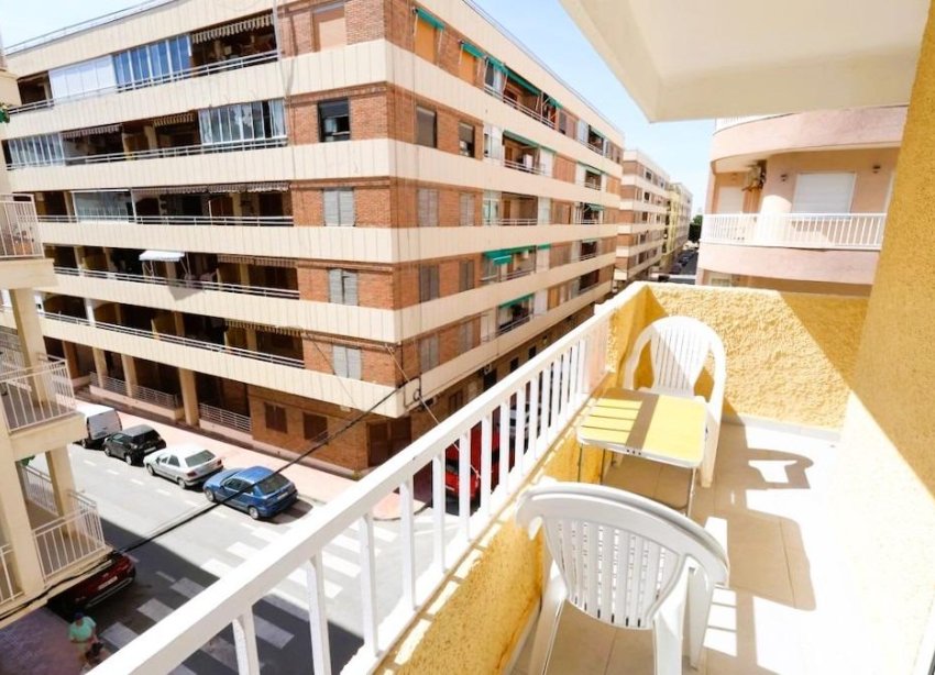 Reventa - Apartamento / Dúplex - Torrevieja - Acequion